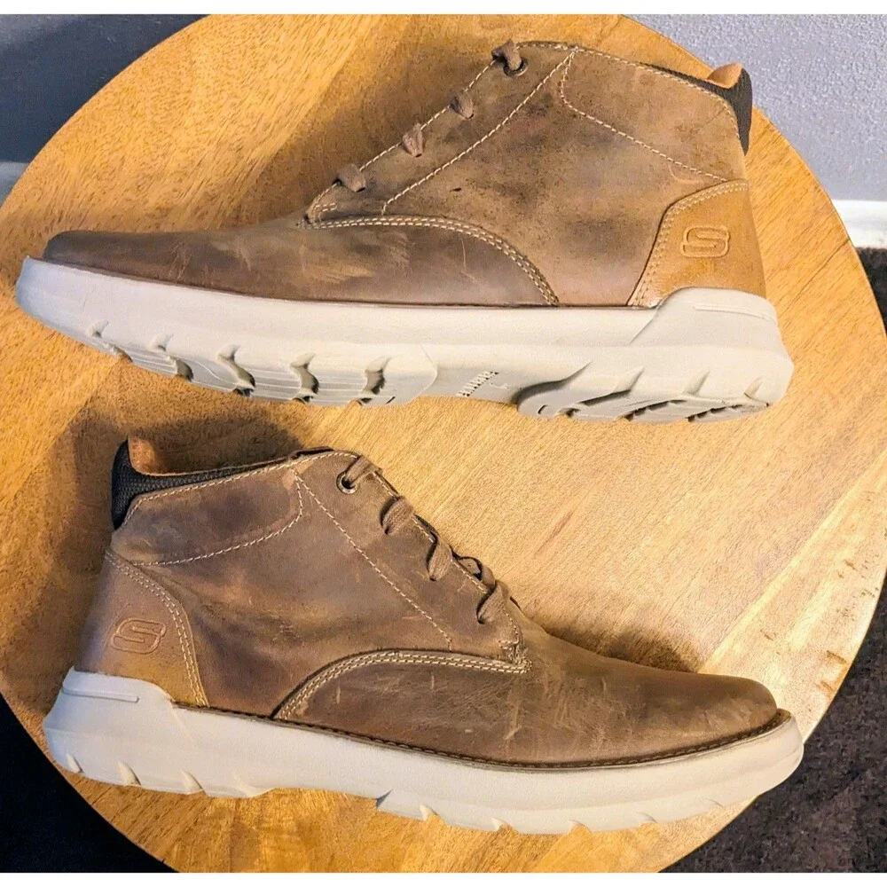 Skechers Doveno Molens Men's 10.5 EWW Leather Ankle Boots Memory Foam 66237EWW